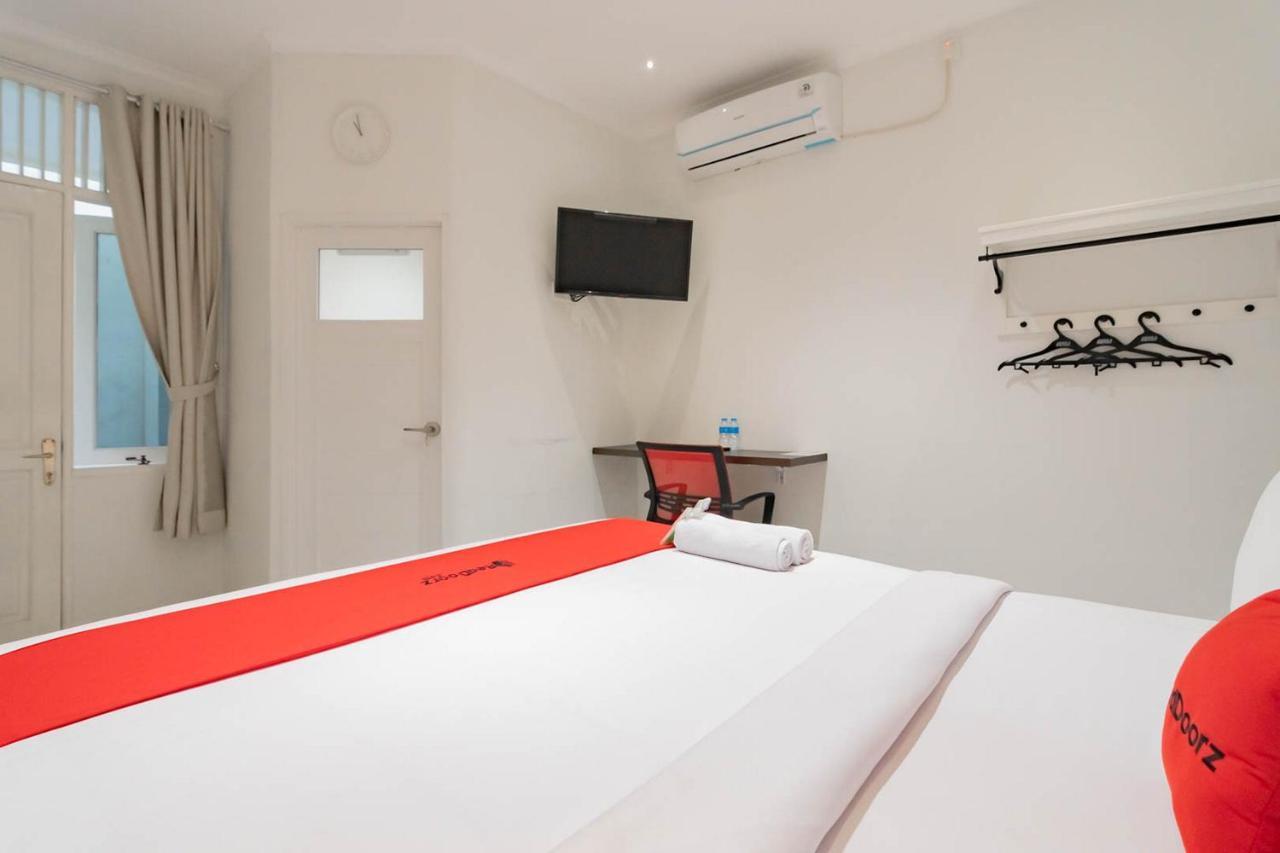 Reddoorz Plus @ Pakuan Residence Tajur Bogor Exteriör bild