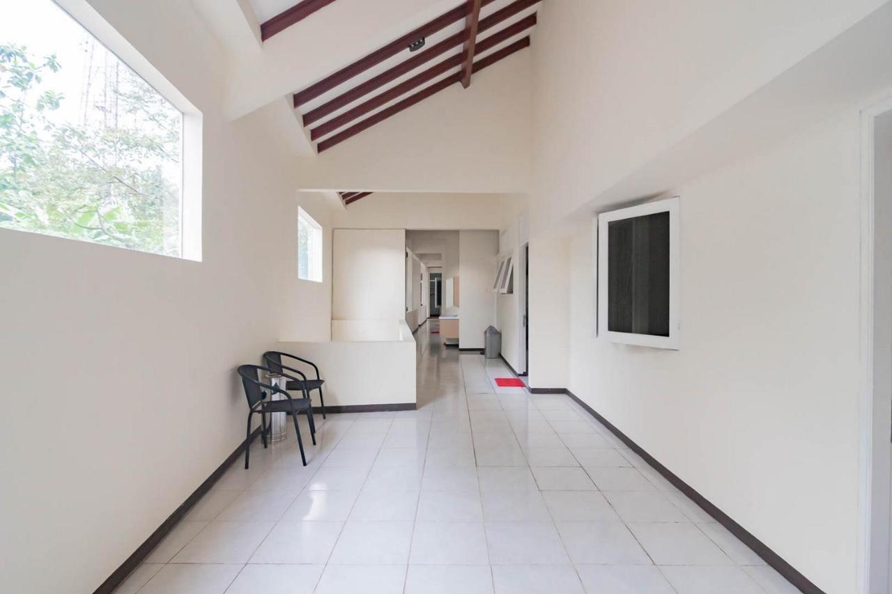 Reddoorz Plus @ Pakuan Residence Tajur Bogor Exteriör bild